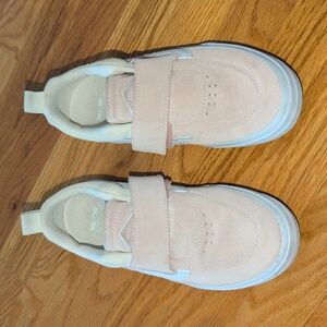 Vans Pink And Cream Suede Velcro Sneakers Men's 5.5 (Fits Women's 6.5/7)
